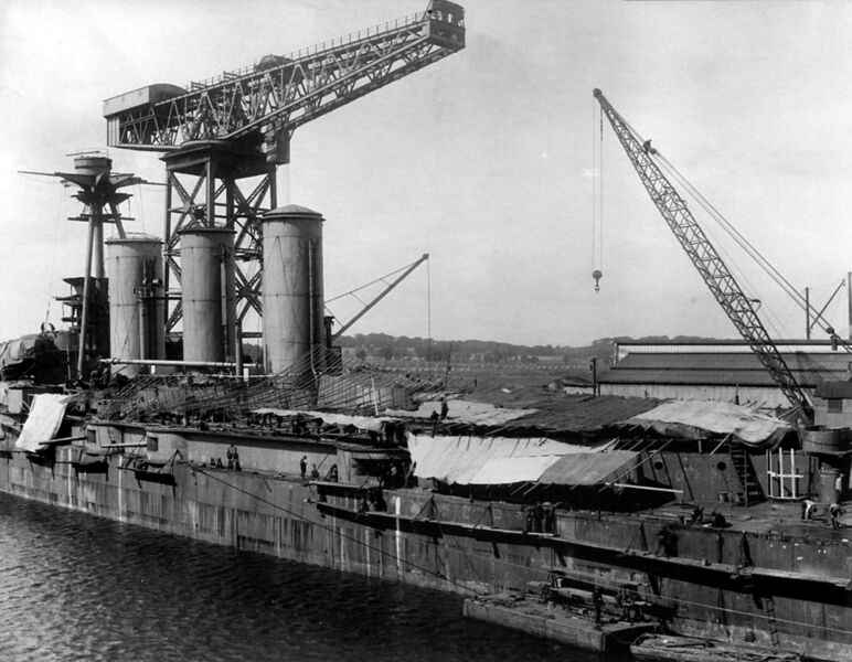 Datei:HMS Tiger 51.jpg