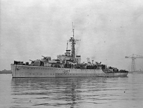 HMS_Black_Swan_1945_IWM_FL_2274.jpg