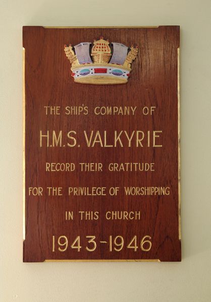 File:HMS Valkyrie мемориальная доска 2.jpg