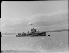 HMS_Vivien_FL21160.jpg