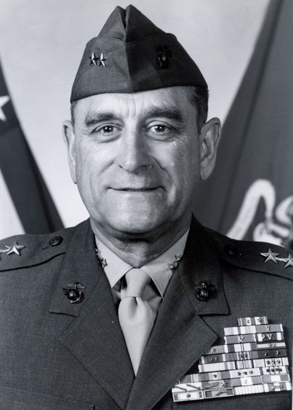 Plik:James L. Day.jpg
