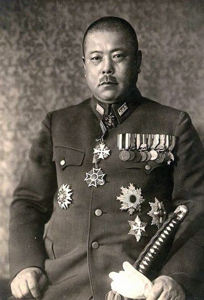 Datei:Томоюки Ямашита.jpg