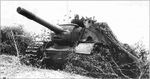 180px-Su-152_assault_gun,_in_ambush_under_heavy_cammo_at_Kursk.jpg