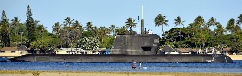 Datei:SSG-74-HMAS-Farncomb-03.jpg