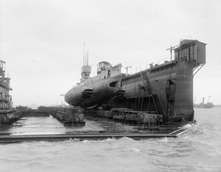 File:HMS E34.jpg
