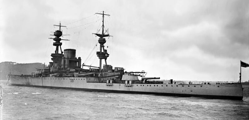 Datei:HMS Courageous 18.jpg