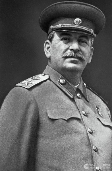 Plik:Stalin.jpg