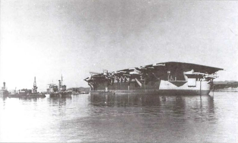 Plik:IJN Kasagi 1945-5.jpg