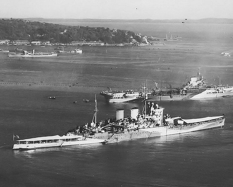 Datei:HMS Renown 78.jpg