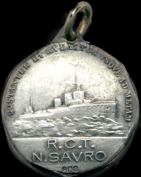 Datei:SAURO D R.jpg