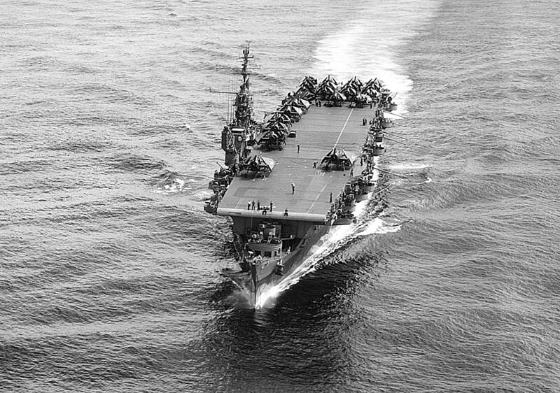 Datei:USS Cowpens (CVL-25).jpg
