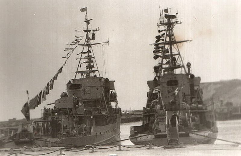 File:Пскр Сахалинский Комсомолец и ПСКР-499.jpg