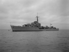 HMS_Contest_1945.jpg