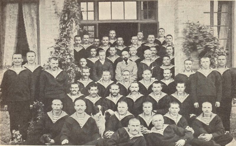 Arquivo:Ekipazh Reshitelnyi Chifu 1904.jpeg