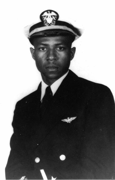 Plik:Ensign Jesse L. Brown.jpg