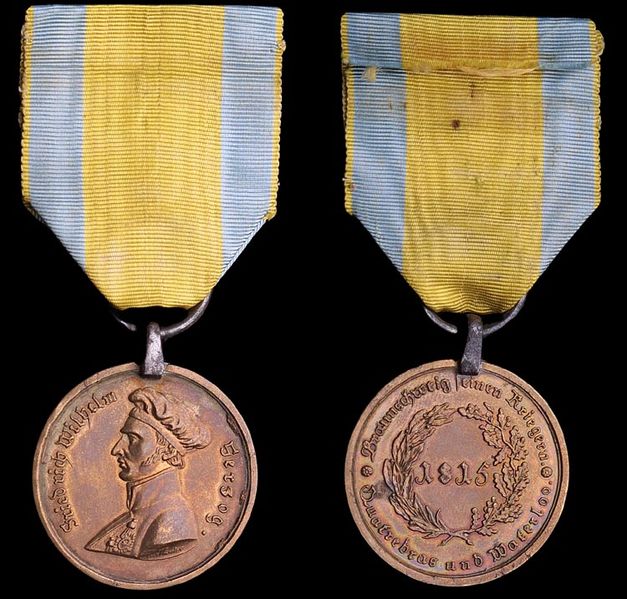Plik:Brunswick Waterloo Medal.jpg