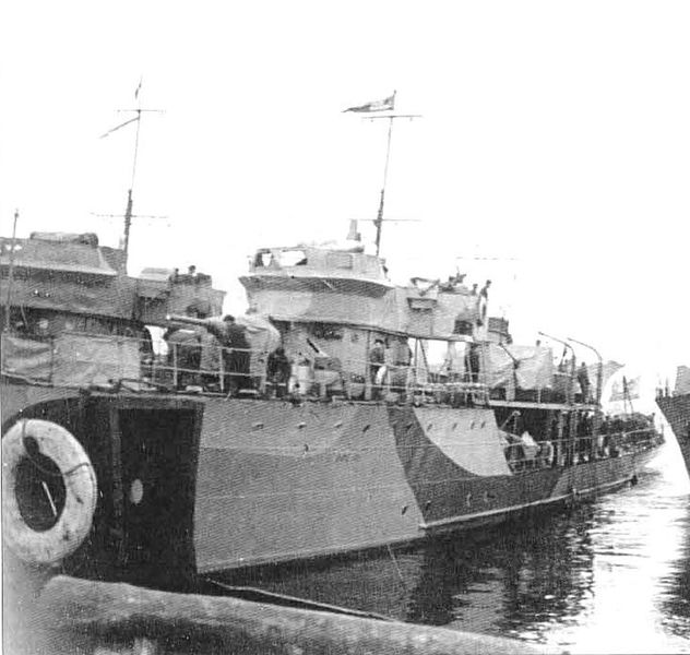 File:Т-217 Контр-адмирал Юрковский.jpg
