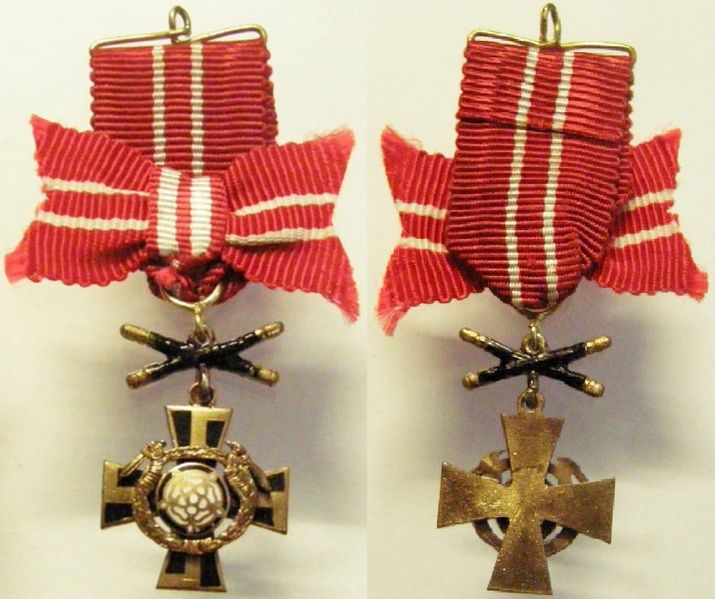 Soubor:Крест Маннергейма мини.jpg