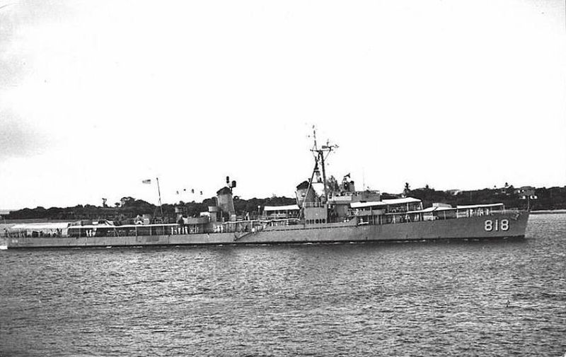 File:DD-818.jpg