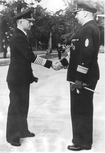 Plik:Erich Bey, Karl Donitz.jpg