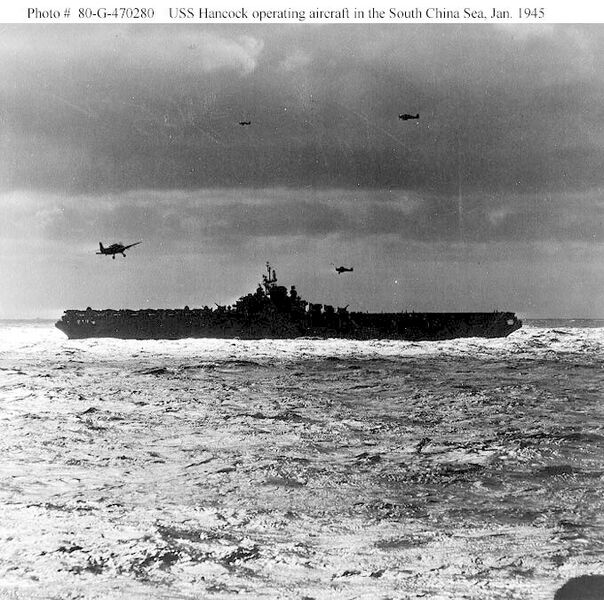 Plik:USS Hancock-01-1945.jpg