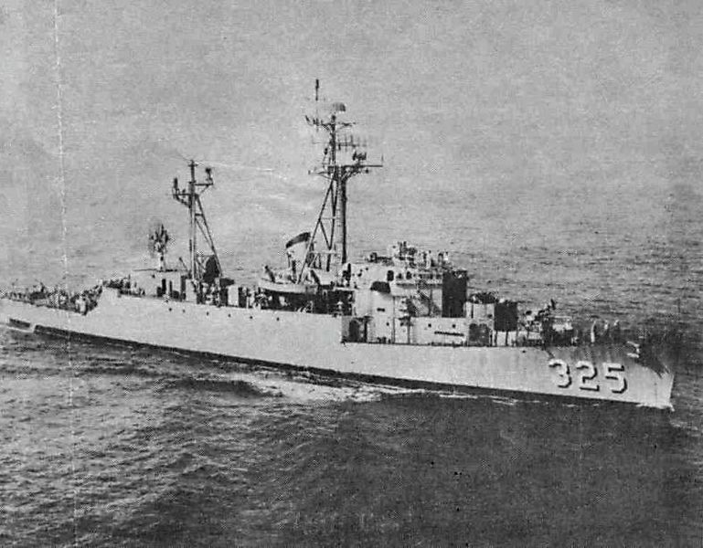 Datei:USS Lowe.jpg