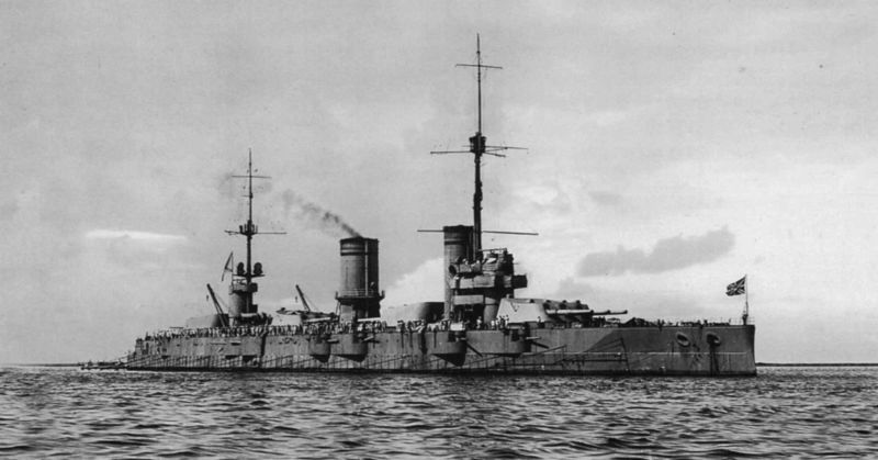Datei:Gangut battleship.jpg