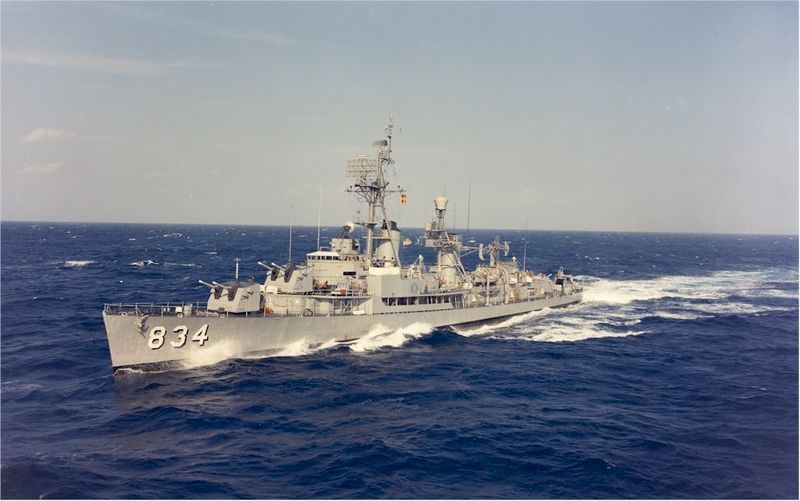 File:DD-834.jpg