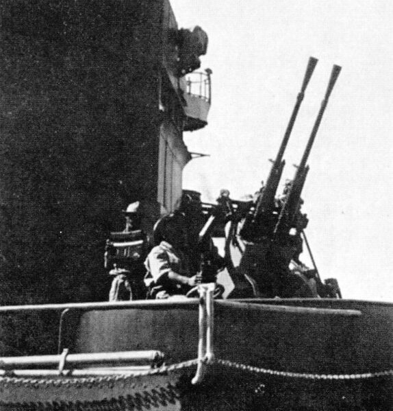 Datei:IJN Chitose - 25-мм.jpg