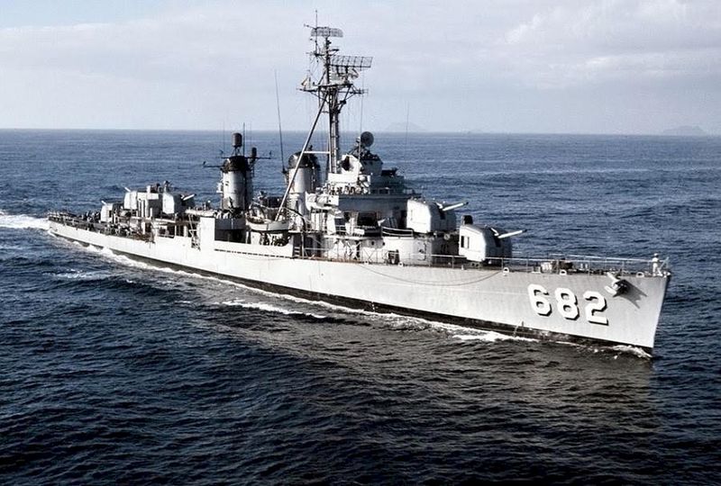 File:DD-682.jpg
