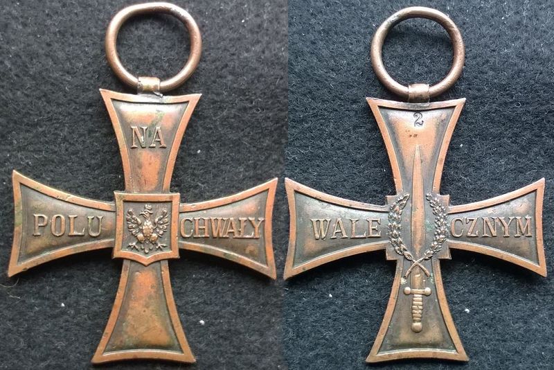 Plik:Krzyz Walecznych 1920 Rozycki.jpg