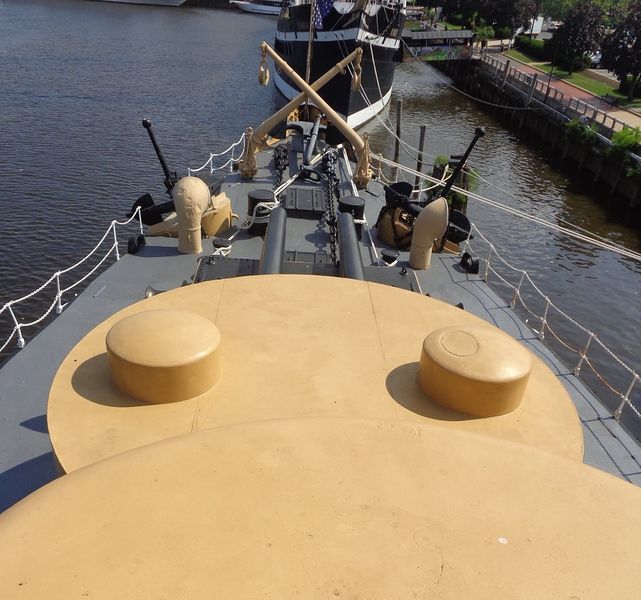 File:Башня ГК USS Olympia.jpg