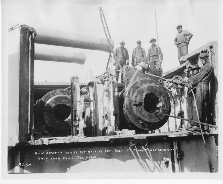 File:Демонтаж Michigan в 1923 году.jpeg