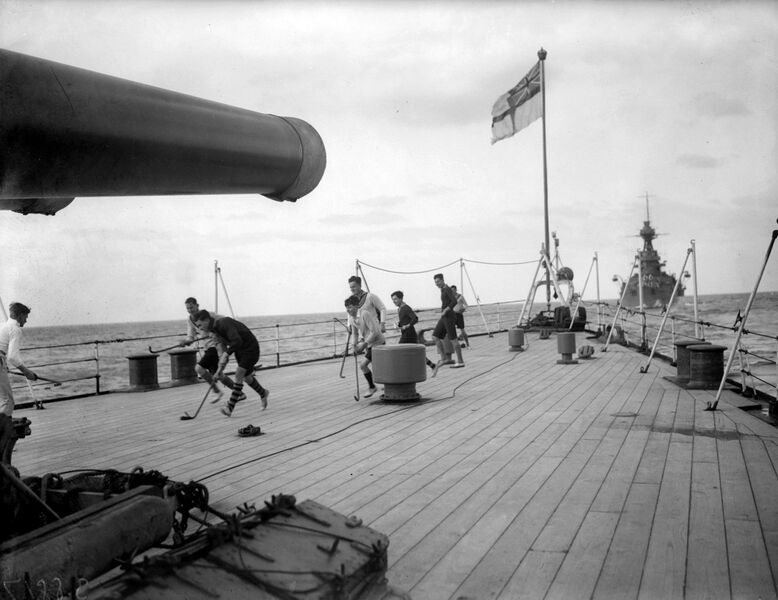 Datei:HMS Tiger 36.jpg