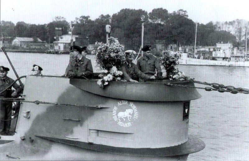 Arquivo:U-125 rightBoard.jpg