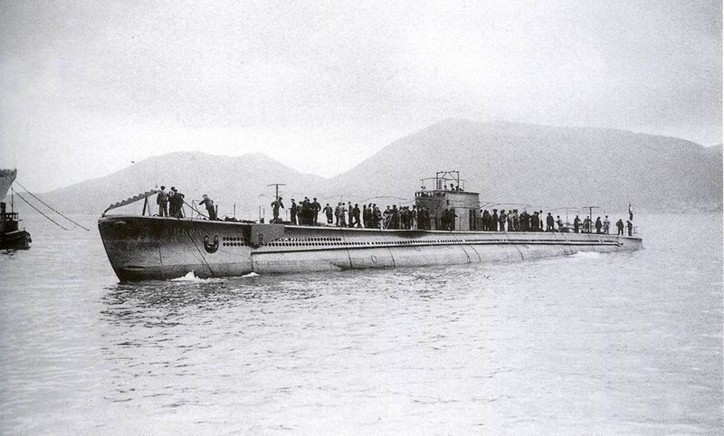 File:Italian submarine Ambra.jpg