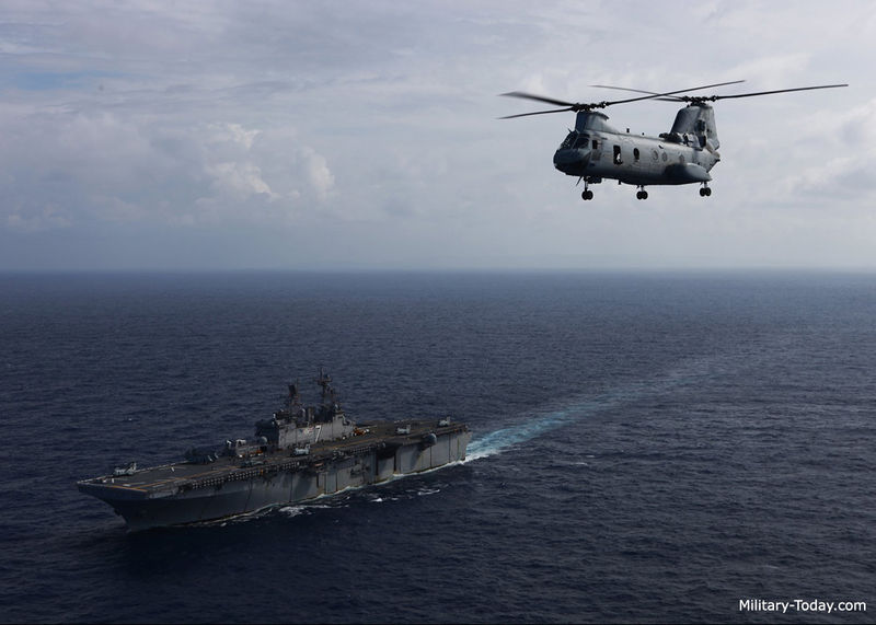 Archivo:CH-46 6.jpg