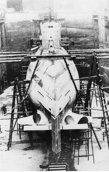 File:U-2502 на британской верфи.png