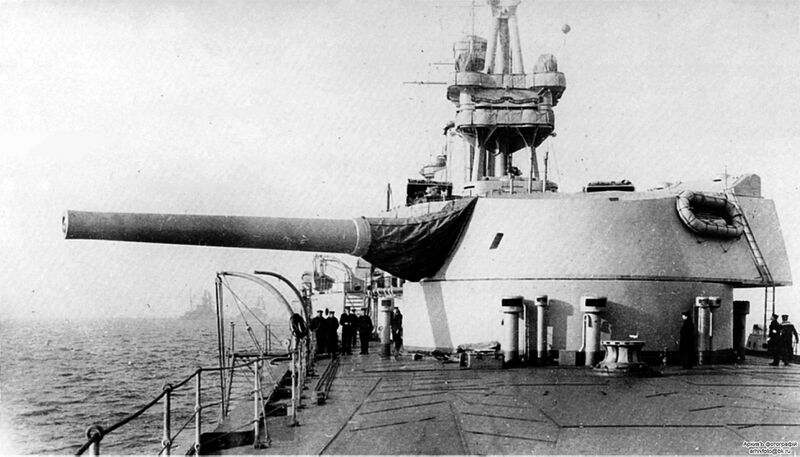 Datei:HMS Furious 01.jpg