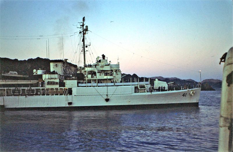 Plik:Greenwich Bay.jpg