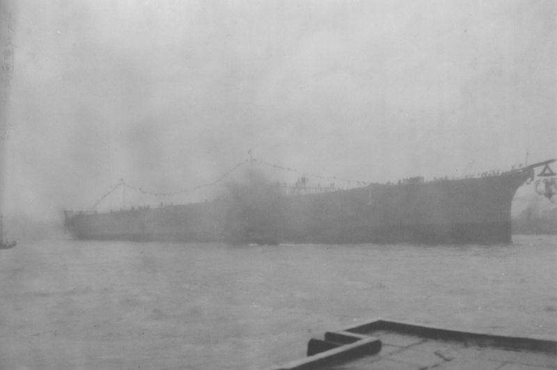 Arquivo:Shokaku launch.jpg