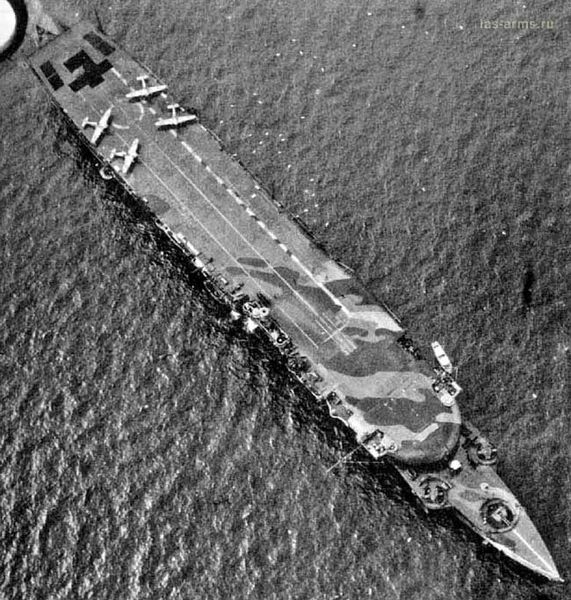 Soubor:Авианосец «Furious» август 1941 г.jpg