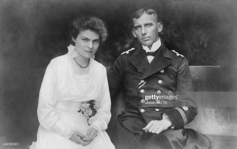 File:Von Mucke and his wife.jpg