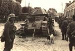 180px-Renault_Char_D_2_tank,_named_L'Alma,_armed_with_SA35_gun.jpg